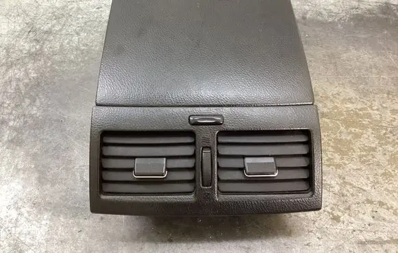 Toyota Avensis Verso Dash center air vent grill 5540544230 5565244030 5565144050