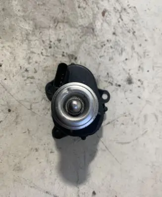BMW 5 F10 F11 Intake manifold valve actuator/motor 7811299