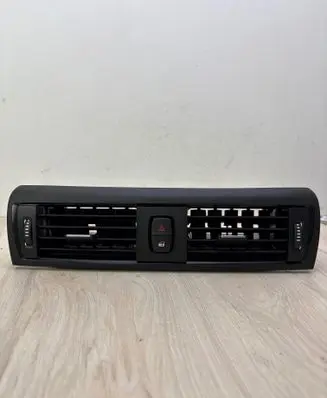 BMW 1 F20 F21 Dash center air vent grill 9205357 507891