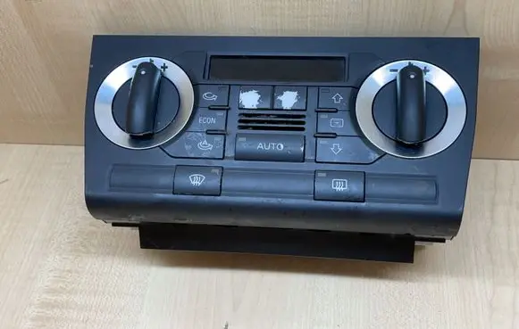 Audi A3 S3 A3 Sportback 8P Climate control unit 8P0820043AC A2C53212437