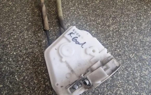 Mazda CX-5 Rear door lock