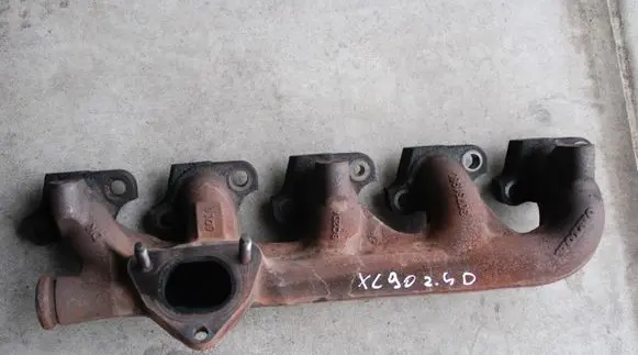 Volvo XC90 Exhaust manifold 30731980
