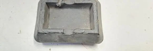 BMW 5 E39 Jacking socket point 8204244B