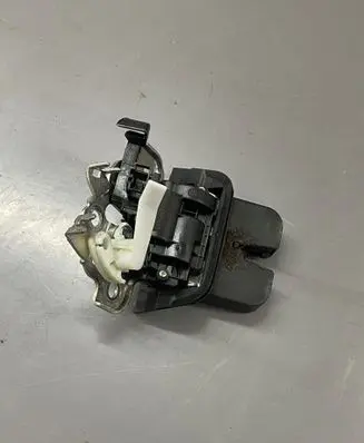 Audi Q7 4L Tailgate/trunk/boot lock/catch/latch 4F9827505
