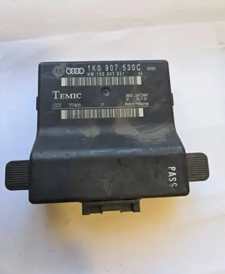 Skoda Octavia Mk2 (1Z) Gateway control module 1K0907530C 1K0907951