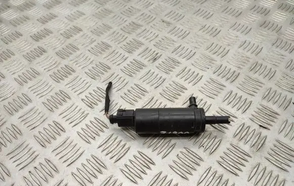 Volkswagen Golf VII Windscreen/windshield washer pump 6R0955681