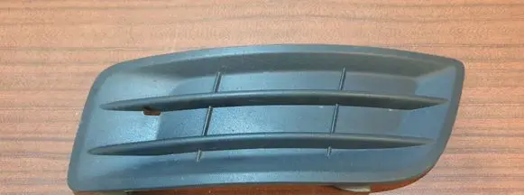 Volvo V50 Front bumper lower grill 30779102