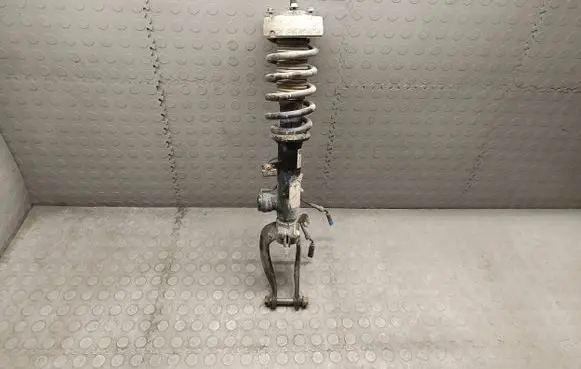 BMW X5 F15 Front shock absorber with coil spring 6863173 6851591