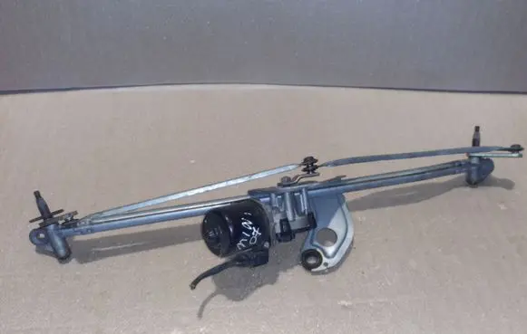 Mini One - Cooper Coupe R56 Front wiper linkage and motor 53555304