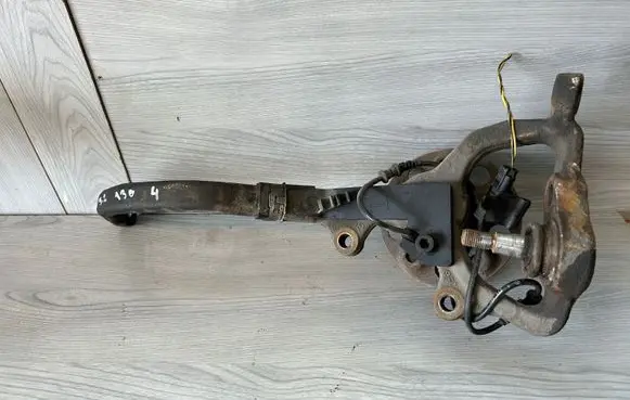 Mercedes-Benz E W211 Front wheel hub spindle knuckle
