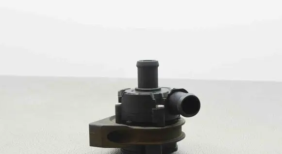 Audi A3 S3 8V Electric auxiliary coolant/water pump 5G0965567A