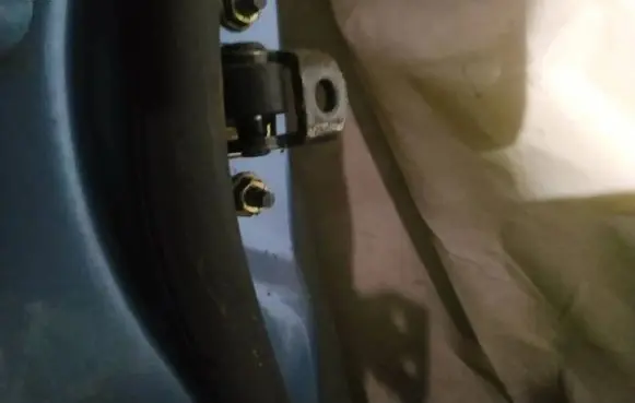Ford Fiesta Front door check strap stopper 