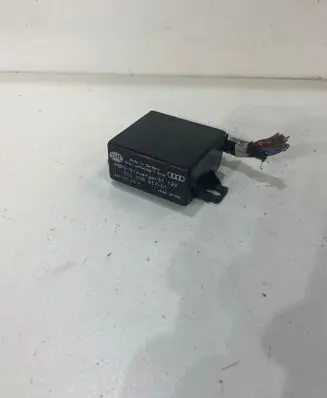 Audi A8 S8 D2 4D Wing mirror control module 4A0907445A 5DS00561701