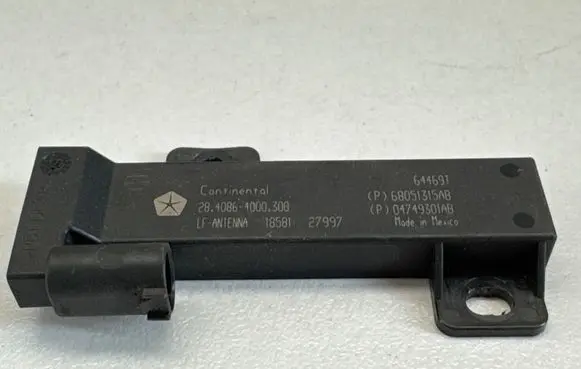 Chrysler Pacifica Keyless system antenna 68051315AB 64469T 04749301AB