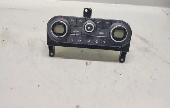 Nissan Qashqai+2 Climate control unit A02000A7706001
