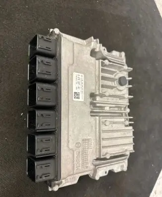 BMW 5 G30 G31 Engine control unit/module 8478397