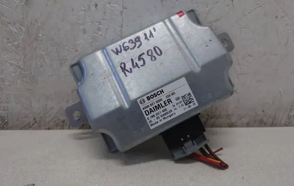 Mercedes-Benz Vito Viano W639 Voltage converter/converter module A9068270005 9068270005