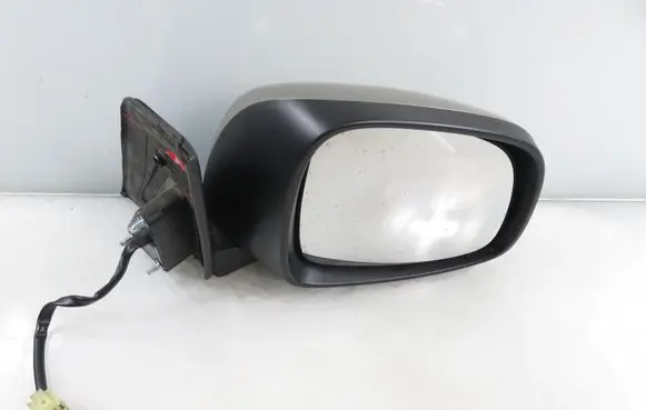 Fiat Sedici Front door electric wing mirror 