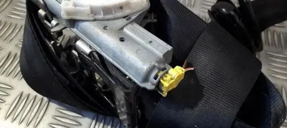 Ford Fiesta Rear seatbelt 84054779E 240B11