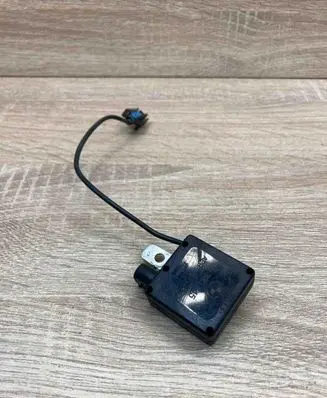 BMW X5 E53 Antenna control unit 8380945