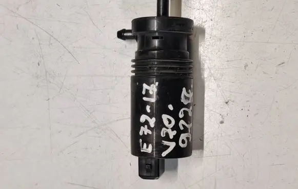 Volvo V70 Headlight washer pump 1013229