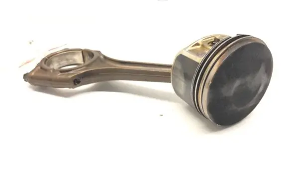 Audi A6 Allroad C5 Piston with connecting rod BDV077K