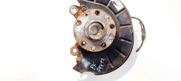 Volkswagen Touran I Front wheel hub