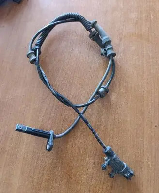 Dodge Durango ABS brake wheel speed sensor 68250893AA