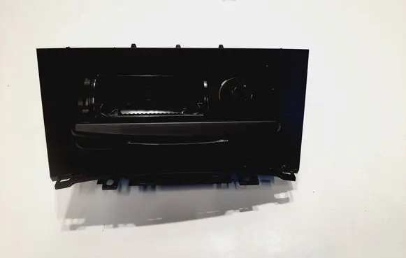 Infiniti FX Ashtray (front) 