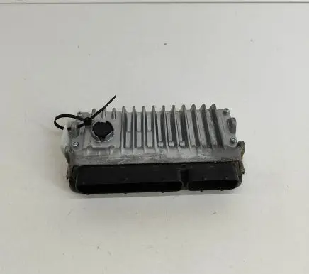 Lexus GS 250 350 300H 450H Engine control unit/module 8966130Y50 2755008910