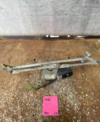 Volkswagen Polo Front wiper linkage and motor 