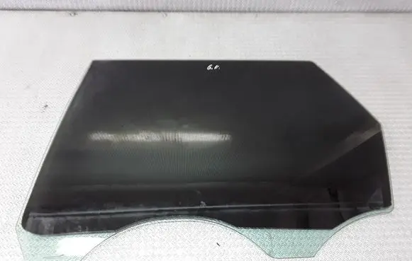 Volvo V50 Rear door window glass