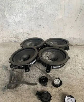 Volvo V50 Audio system kit 30657119