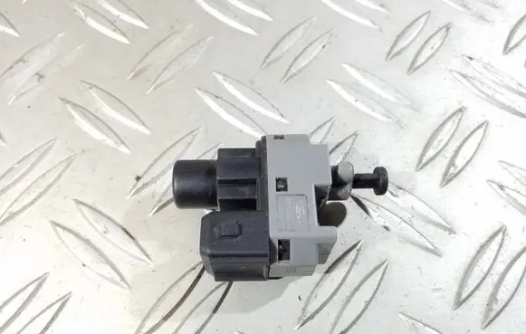 Ford Mondeo Mk III Brake pedal sensor switch 1S7T13480AA