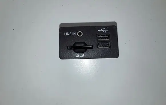 Ford Ranger AUX in-socket connector C1BT14F014AE