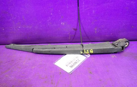 Suzuki Swift I Rear wiper blade arm 39870