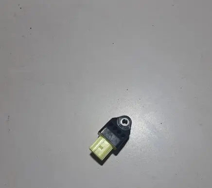 Toyota Auris 150 Airbag deployment crash/impact sensor 8983175020