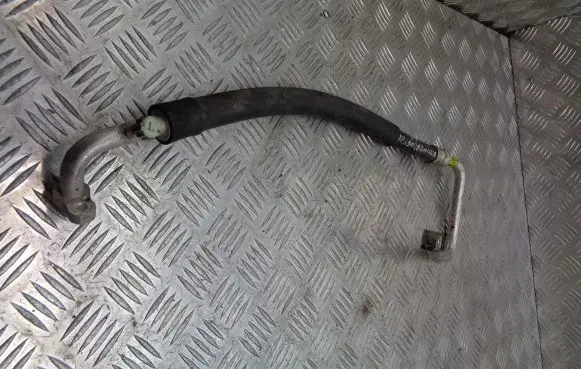 Hyundai Elantra Air conditioning (A/C) pipe/hose