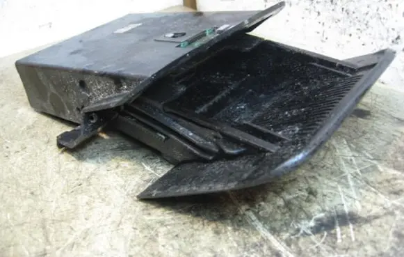 Volvo S70 V70 V70 XC Car ashtray 9158408