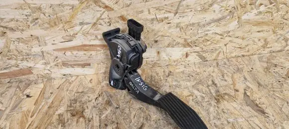 Opel Insignia A Accelerator throttle pedal 6PV00976500 13237352