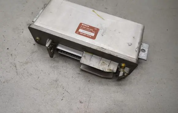 Audi 80 90 S2 B4 ABS control unit/module 0265100056 4A0907379A