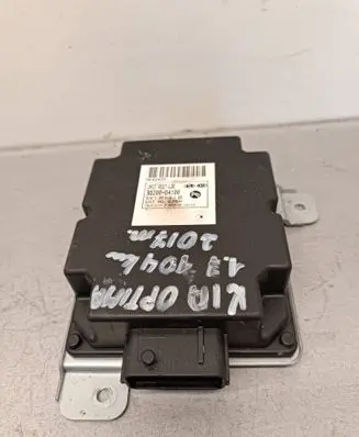 KIA Optima Voltage converter/converter module 95300D4100