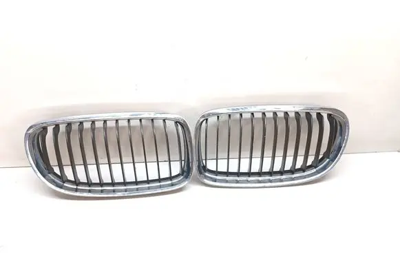 BMW 3 E90 E91 Front bumper upper radiator grill 7201967 7201968
