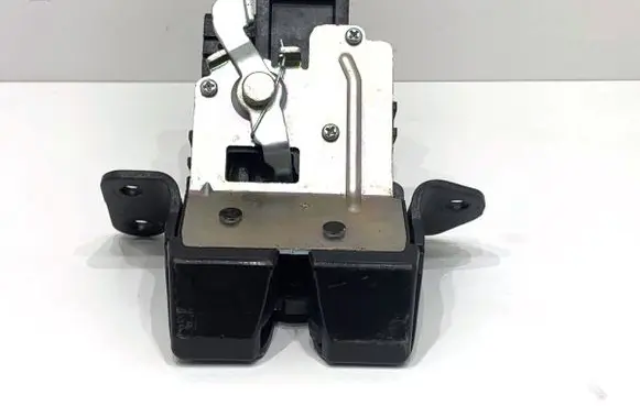 KIA Ceed Tailgate exterior lock 