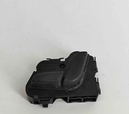 Mercedes-Benz C W204 Seat control switch A2048709010