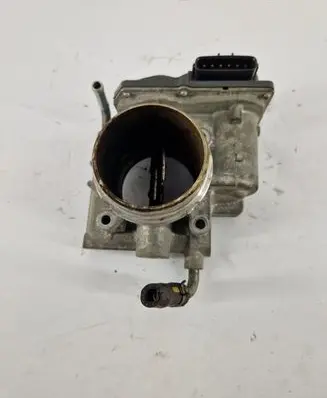 Mazda 3 III Electric throttle body valve SH01136B0