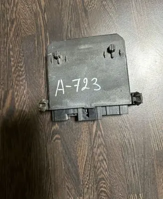 Mercedes-Benz E W210 Comfort/convenience module 2108203526