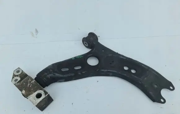 Volkswagen Tiguan Rear control arm
