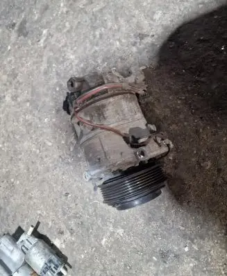 Jaguar XE Air conditioning (A/C) compressor (pump) CPLA19D629BF