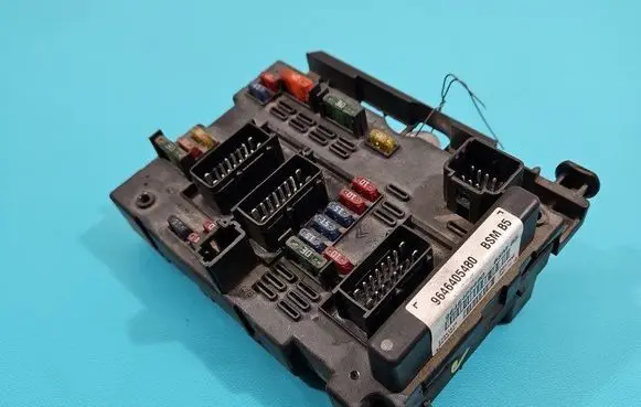 Peugeot 307 Central body control module 9646405480 IMPRK1461171